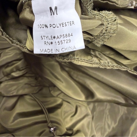 Nichole Lynel High-Waist Olive bubble Cargo Pants with Corset Waist Sz M - Picture 6 of 11